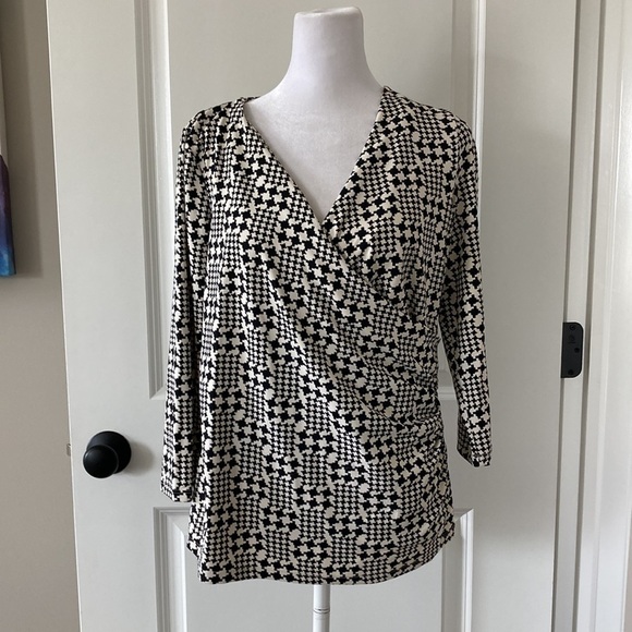 Talbots large petite faux wrap top black white - Picture 2 of 9